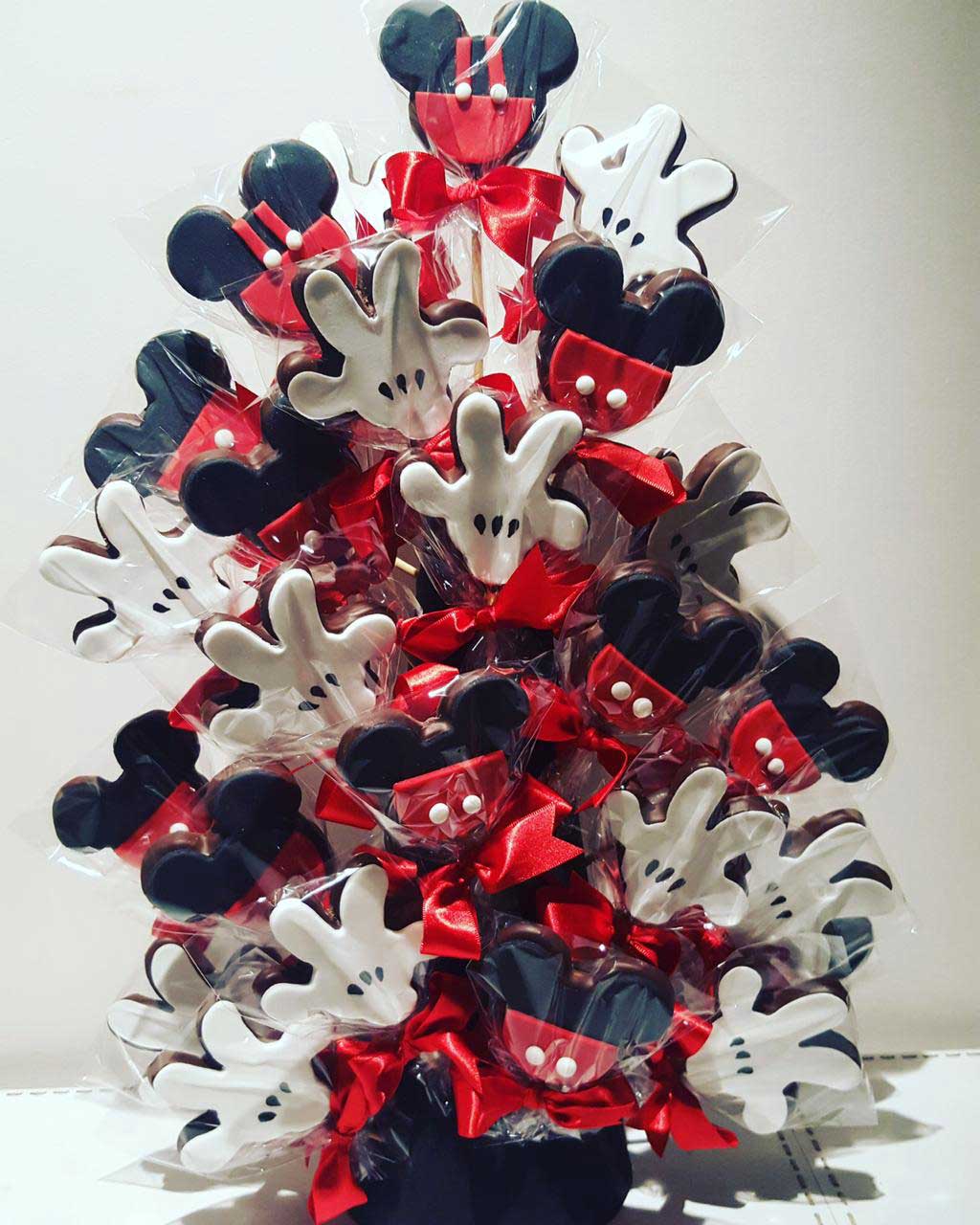 Biscotti decorati per festa di bambini con personaggi